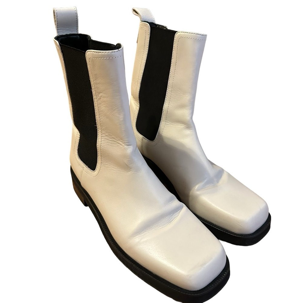 Maguire Mora White Boots Size 40